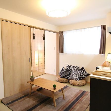 Universal Hotel Nishikujo Осака Экстерьер фото